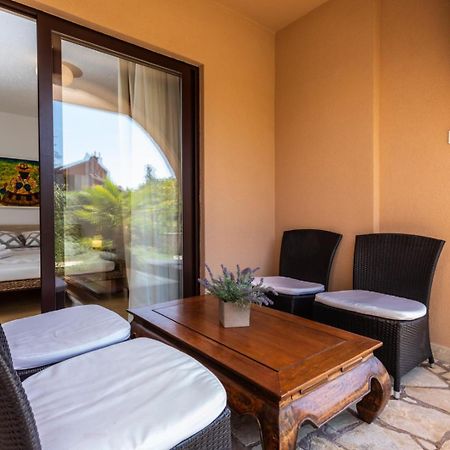 Apartments House Barbara Kornić Zewnętrze zdjęcie