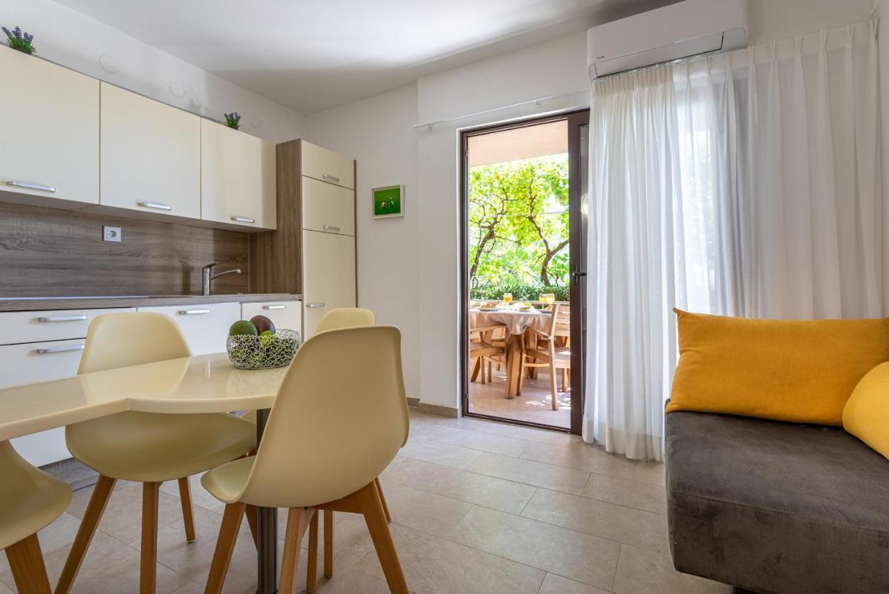 Apartments House Barbara Kornić Zewnętrze zdjęcie