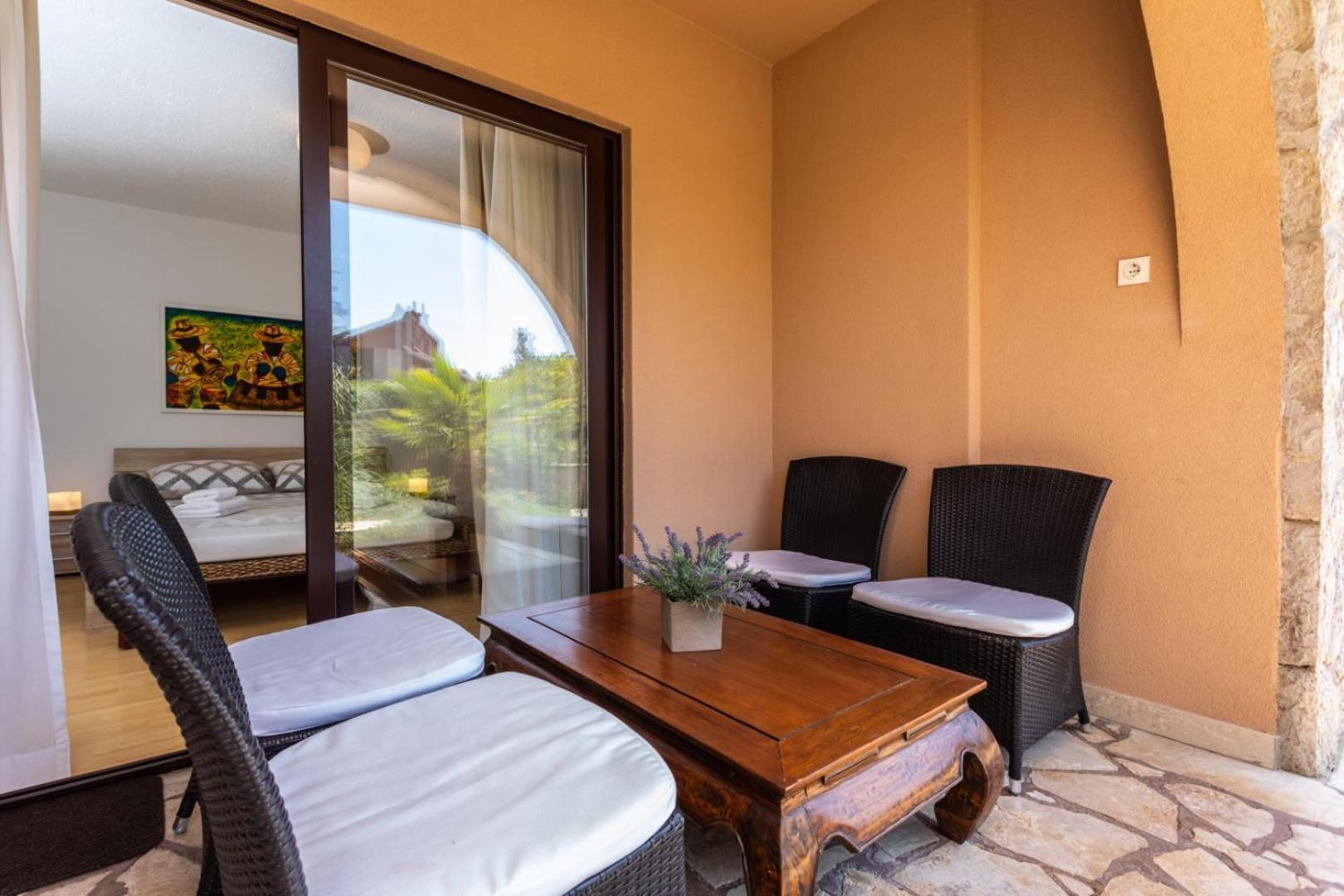 Apartments House Barbara Kornić Zewnętrze zdjęcie